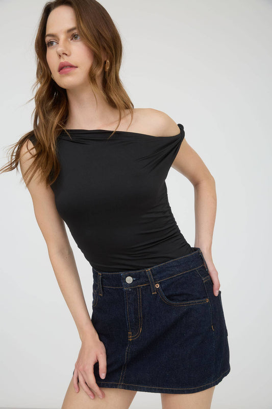 ASYMMETRICAL OFF THE SHOULDER KNIT TOP: BLACK
