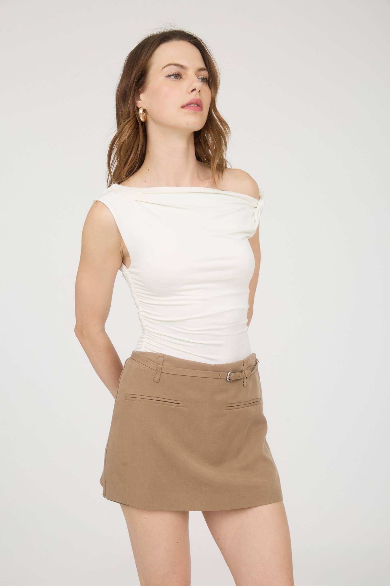 ASYMMETRICAL OFF THE SHOULDER KNIT TOP: BLACK